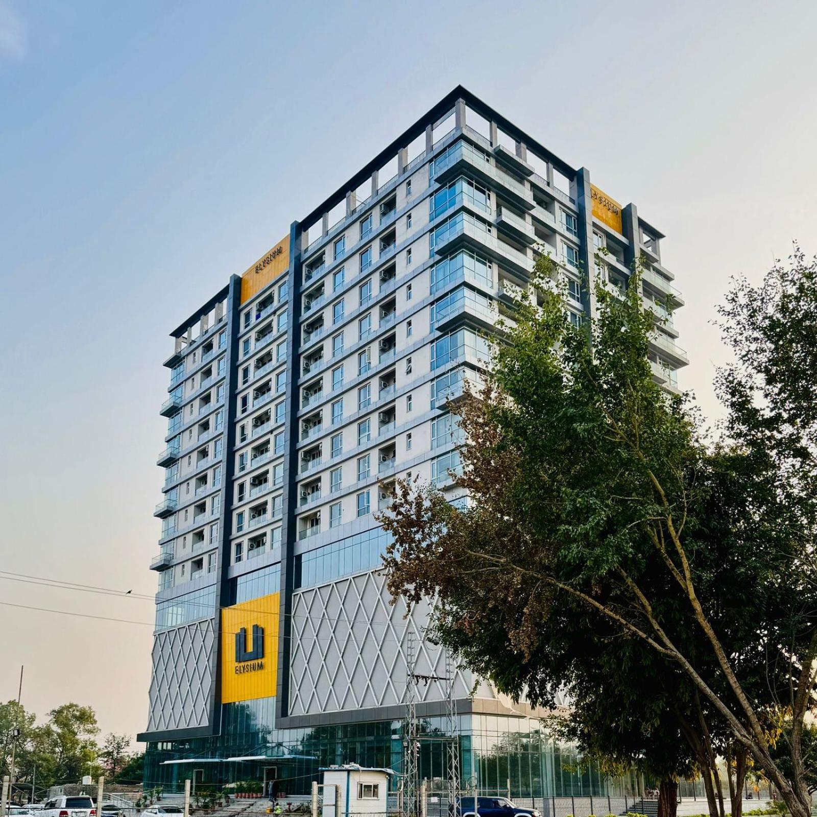 Elysium Luxurious Serviced Apartments Islamabad Blue Area - Lmy Exterior photo